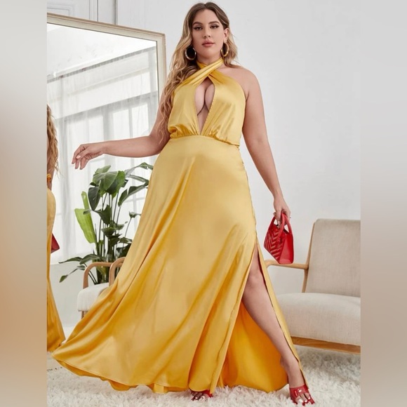 Plus size 3x backless maxi dress with thigh high slit. - Picture 1 of 2